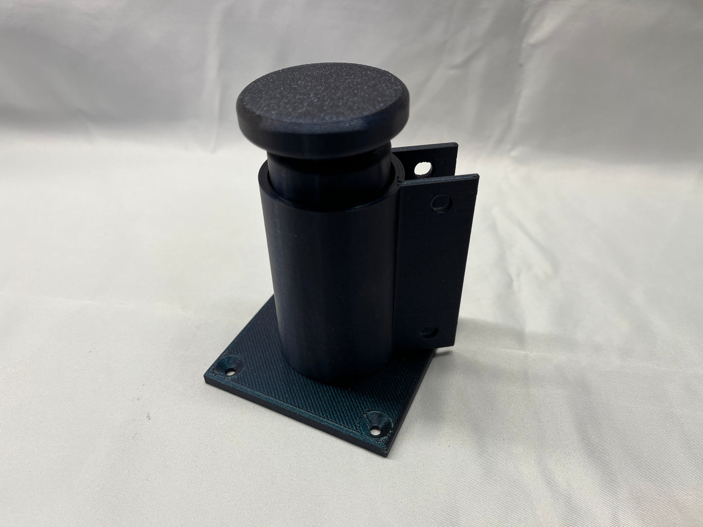 Dust hose arm pivot for ceiling mounting